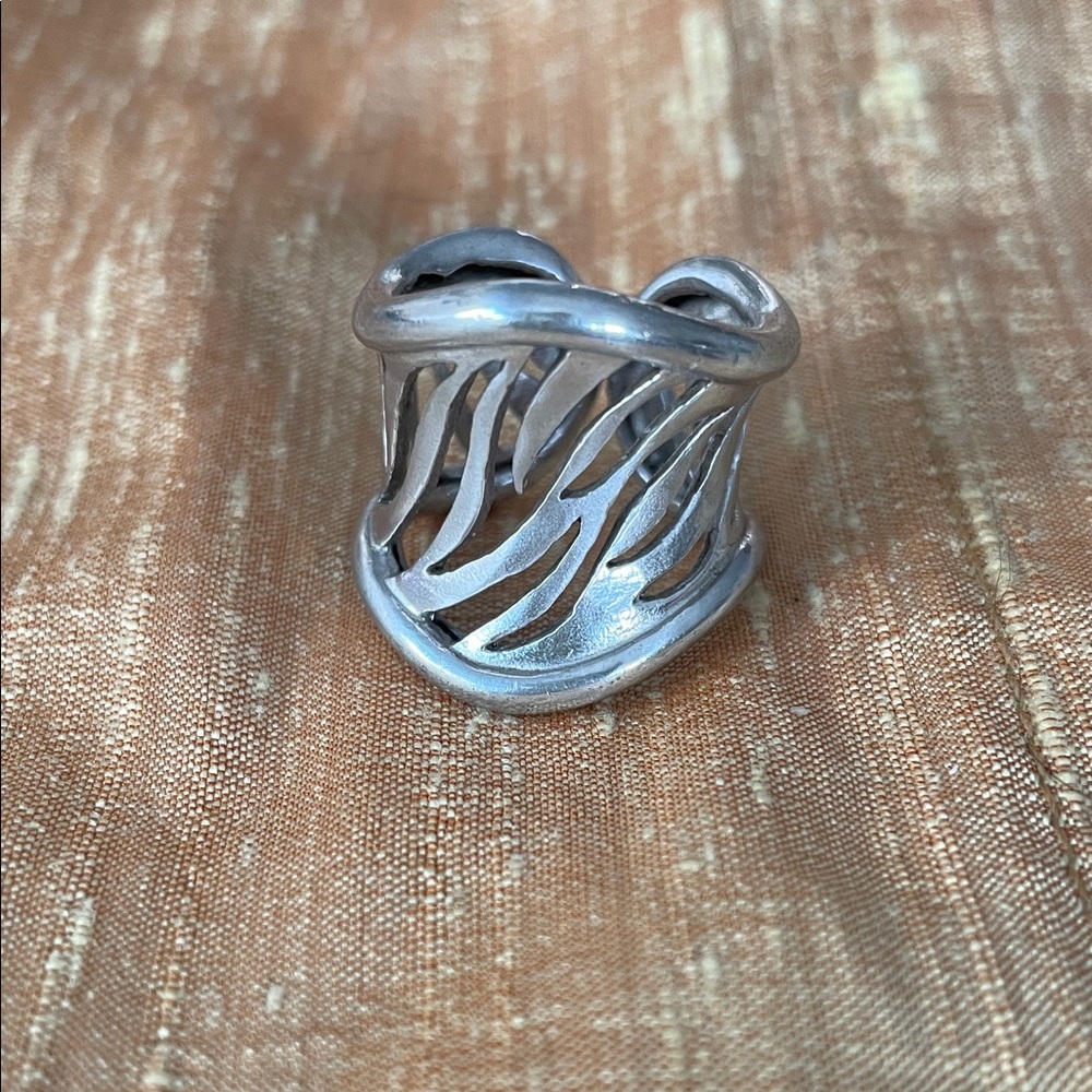 Elegant Silver Wave Ring